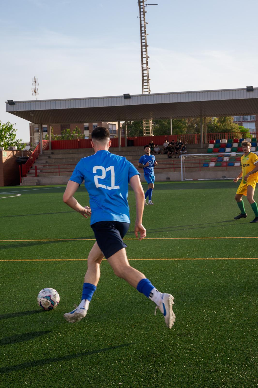 Calcetines antideslizantes blancos de fútbol con suela de grip